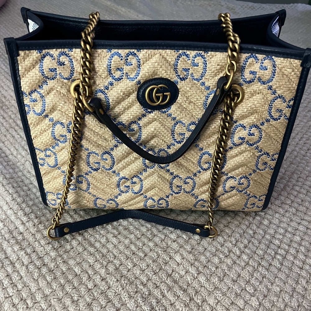 GG Marmont medium matelassé tote